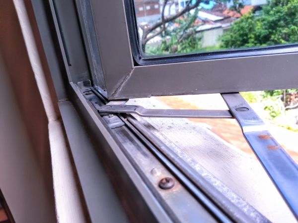 Hinged Window Replacement in Palmetto